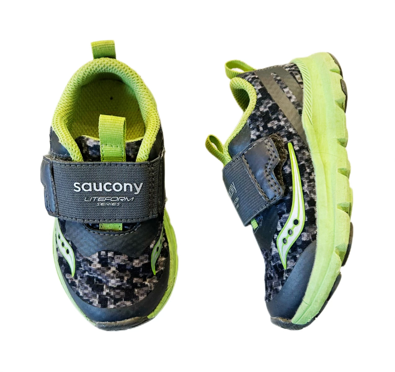 saucony size 6