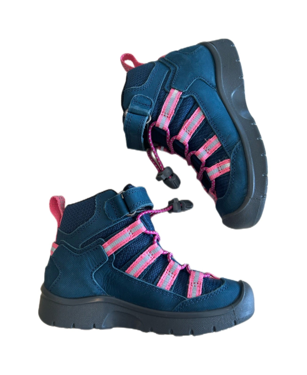 Keens boots size 9
