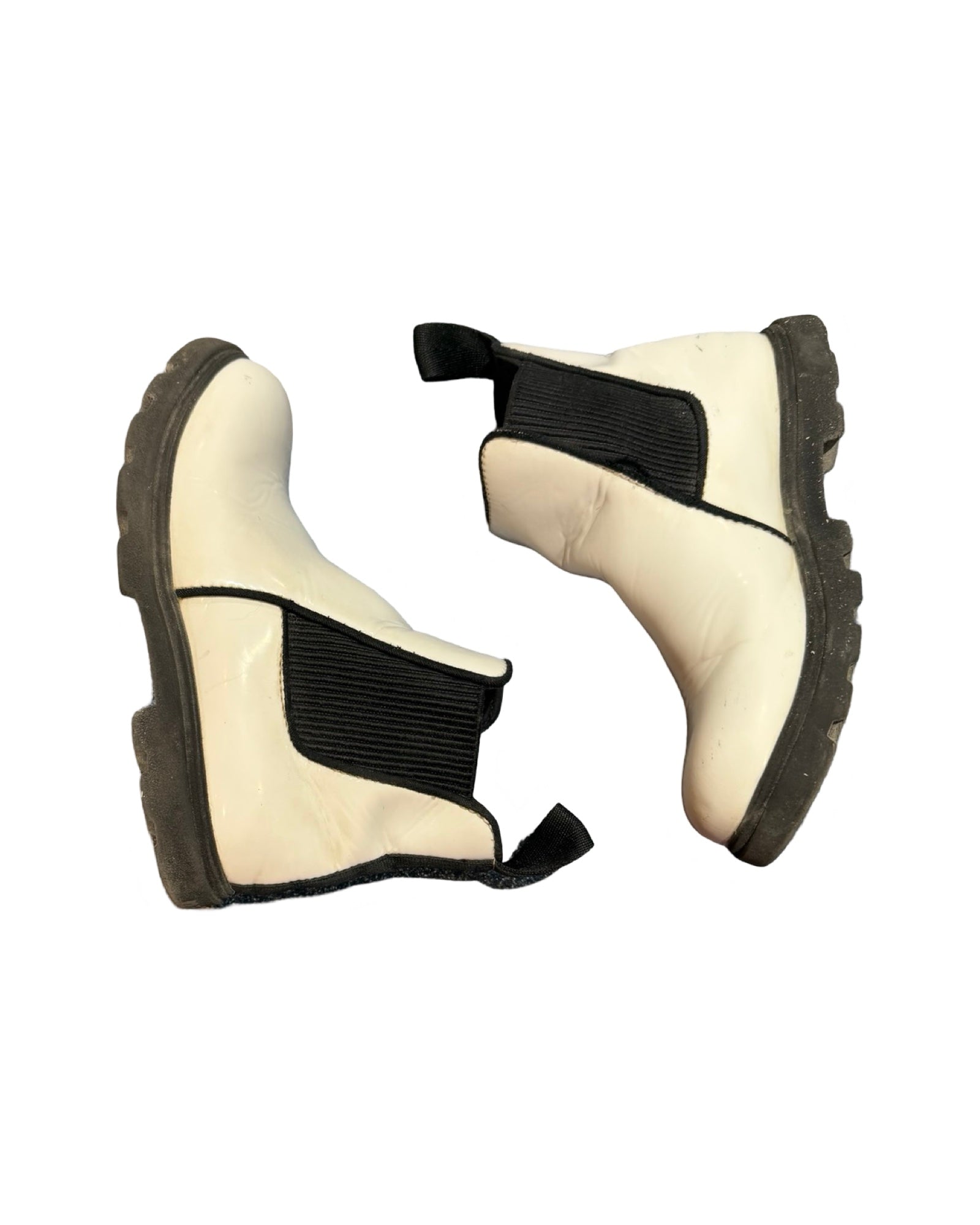 Native Jefferson White boots toddler size C12